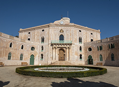 PALACIO DEL MARQUÈS DE ALFARRÀS 10:30h